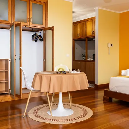 Namaste House Ii *