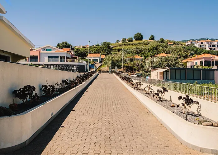 Namaste House Ii * Funchal (Madeira)